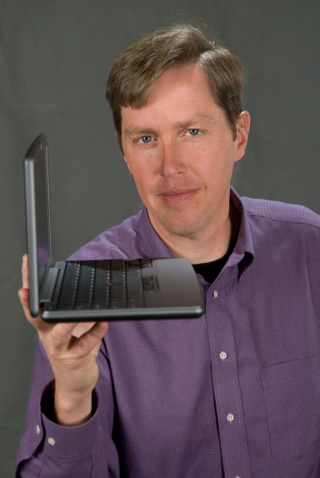 Illustration for article titled Palm Foleo: A Laptop For Your Smartphone